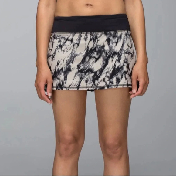 Lululemon Run: Pace Setter Skirt in Great Granite Black Mojave Tan/Black Size 10 - Picture 3 of 15